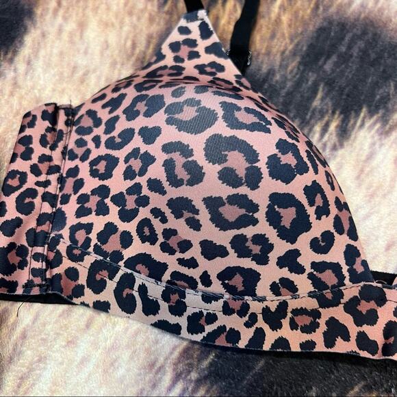 YMI Intimates Wirefree Leopard Print Bra Size 38B - Picture 3 of 6